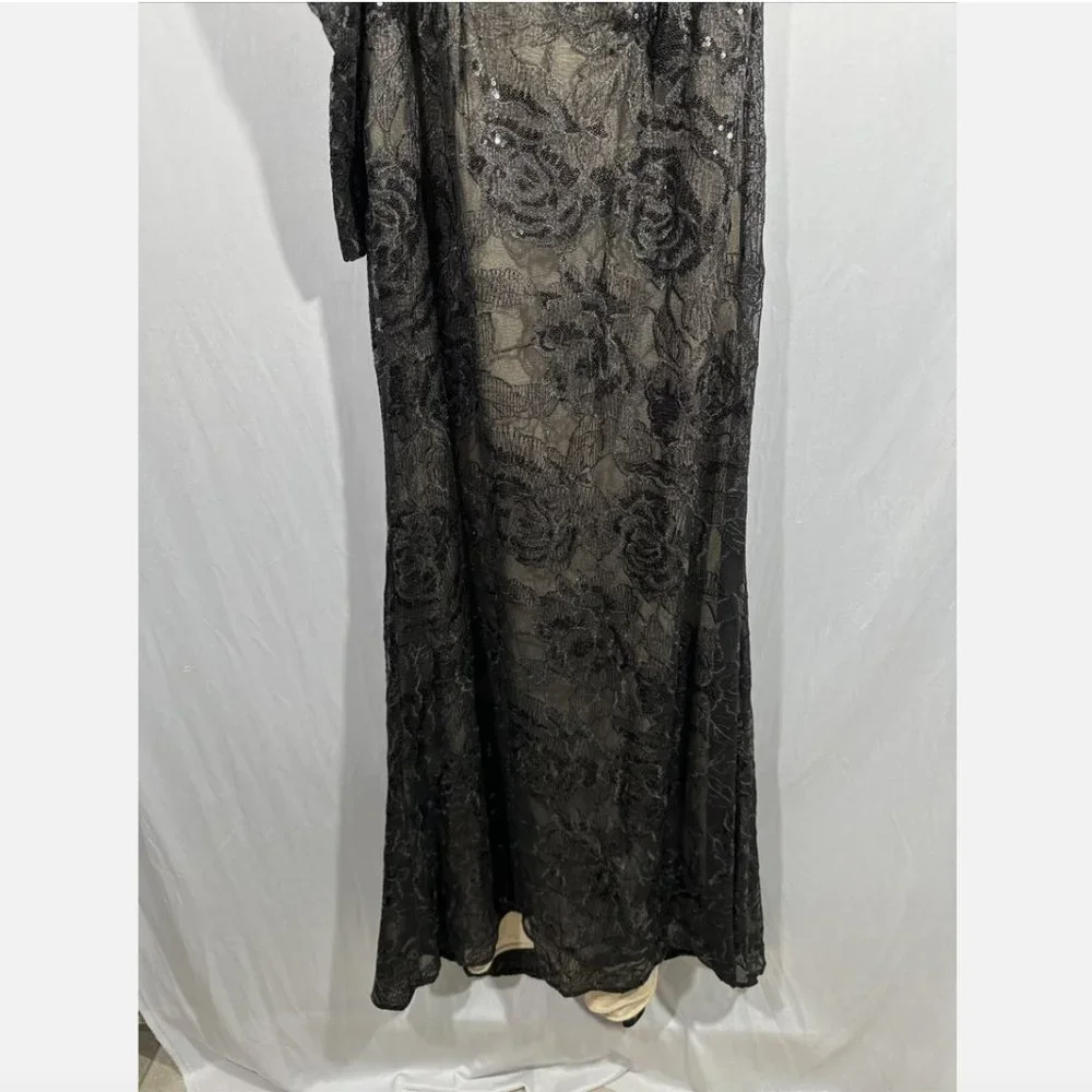 NWT $698 Mac Duggal [ 8 ] Embellished One Puff Sleeve Trumpet Gown in Black Q582